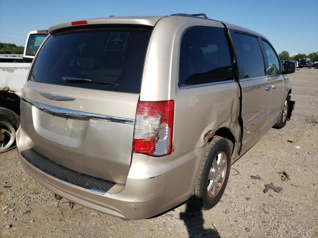 2C4RC1BG3DR525841 - 2013 CHRYSLER TOWN & COU GOLD photo 4