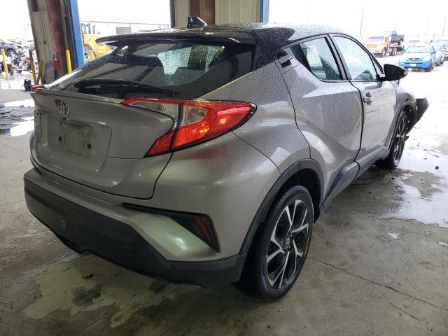 NMTKHMBX7KR093147 - 2019 TOYOTA C-HR XLE SILVER photo 4