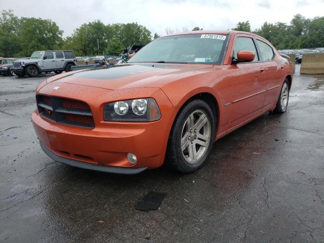 2B3KA53H26H195030 - 2006 DODGE CHARGER R/ ORANGE photo 2