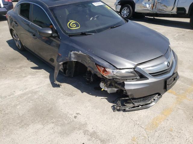 19VDE1F52DE004388 - 2013 ACURA ILX 20 PRE GRAY photo 9