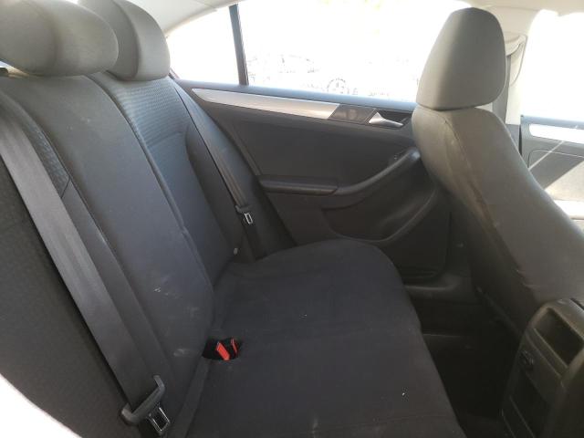 3VW2K7AJ9FM401181 - 2015 VOLKSWAGEN JETTA BASE ვერცხლისფერი ფოტო 6