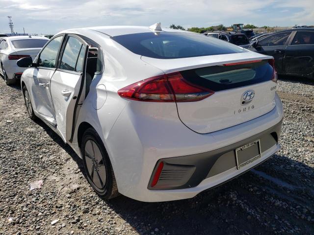 KMHC75LC5MU255281 - 2021 HYUNDAI IONIQ SE WHITE photo 3