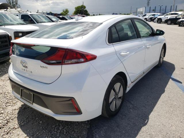 KMHC75LC5MU255281 - 2021 HYUNDAI IONIQ SE WHITE photo 4