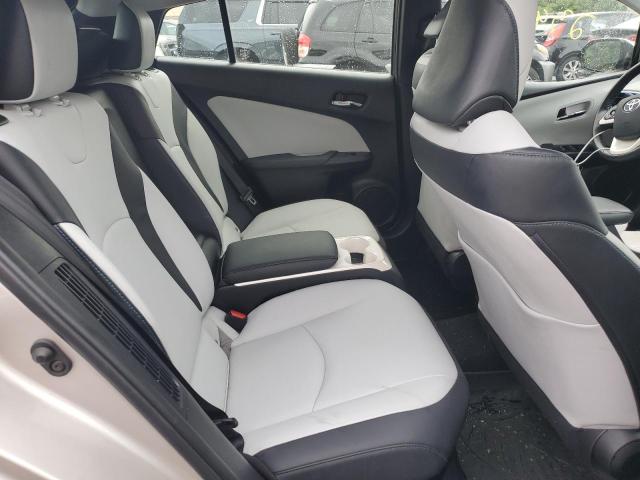 JTDKARFP6J3079933 - 2018 TOYOTA PRIUS PRIM 银色 照片 6