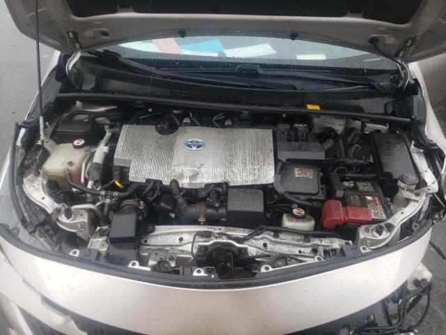 JTDKARFP6J3079933 - 2018 TOYOTA PRIUS PRIM 银色 照片 7