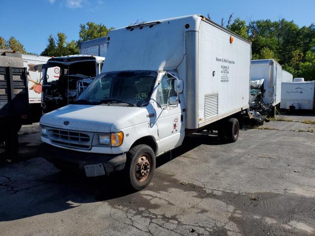 1FDXE45S6YHB54884 - 2000 FORD E450 SUPER WHITE photo 2