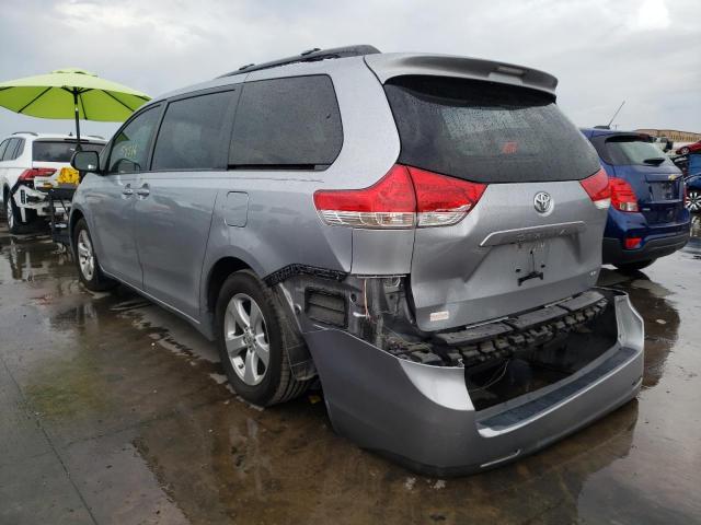 5TDKK3DC3CS239147 - 2012 TOYOTA SIENNA LE GRAY photo 3