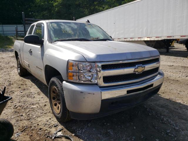 1GCRCREA6BZ103300 - 2011 CHEVROLET SILVERADO SILVER photo 1