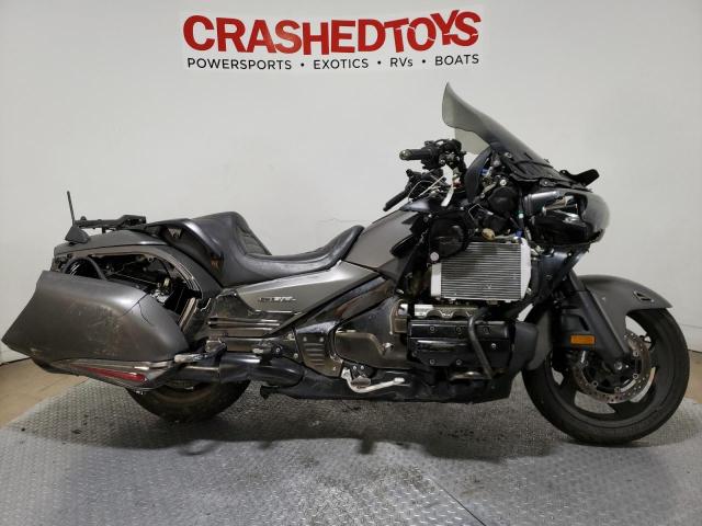 JH2SC6814GK300078 - 2016 HONDA GL1800 B BLACK photo 1