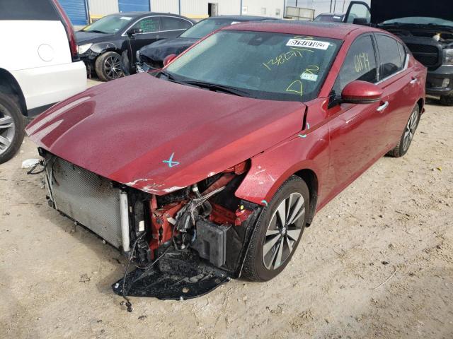 1N4BL4DV0KC138271 - 2019 NISSAN ALTIMA SV RED photo 2