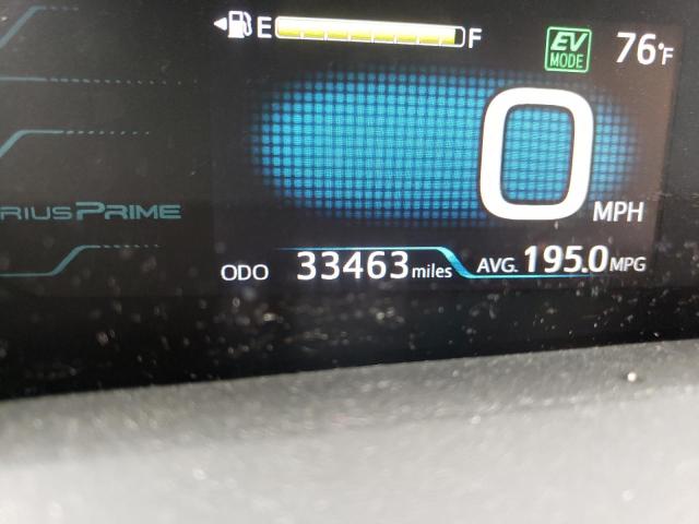 JTDKARFP3H3009896 - 2017 TOYOTA PRIUS PRIM 红色 照片 8