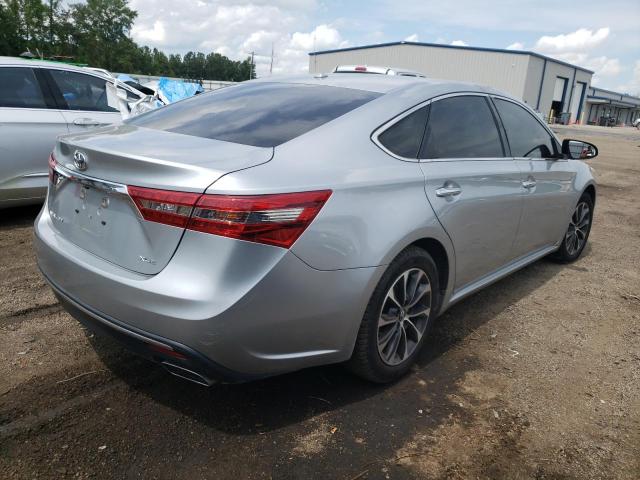 4T1BK1EB7JU282923 - 2018 TOYOTA AVALON XLE SILVER photo 4
