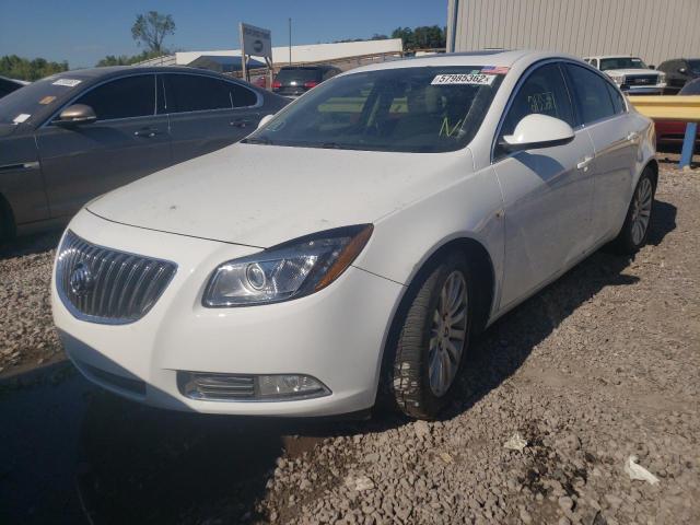 W04GY5GV6B1062399 - 2011 BUICK REGAL CXL WHITE photo 2