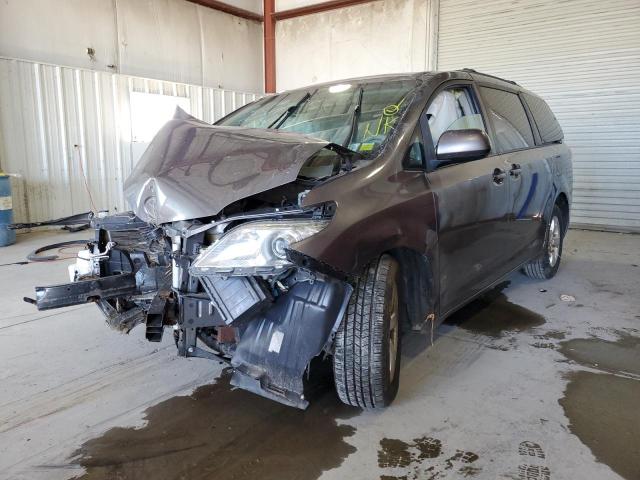 5TDKK3DCXDS386289 - 2013 TOYOTA SIENNA LE BROWN photo 2