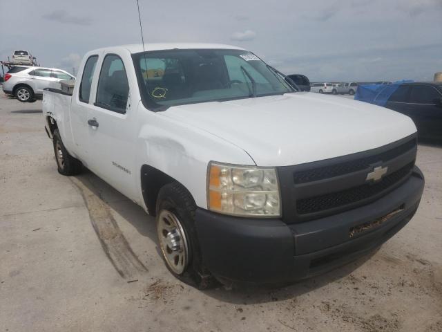 1GCRCPEA5BZ261924 - 2011 CHEVROLET SILVERADO WHITE photo 1