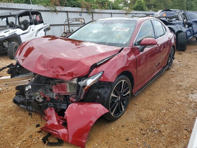 4T1B61HK3JU566534 - 2018 TOYOTA CAMRY XSE RED photo 2