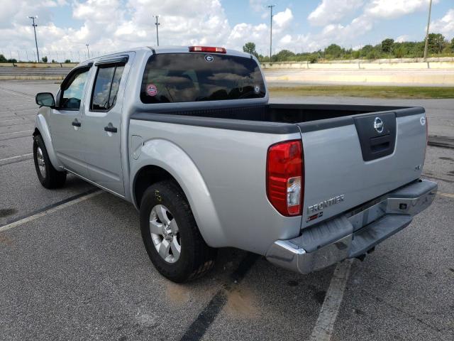 1N6AD0ER2BC436654 - 2011 NISSAN FRONTIER C SILVER photo 3