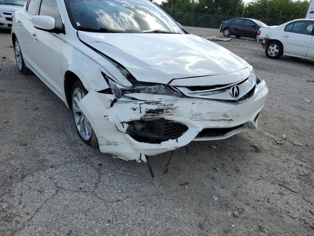 19UDE2F34JA009555 - 2018 ACURA ILX BASE W WHITE photo 9