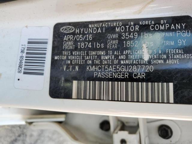 KMHCT5AE5GU287720 - 2016 HYUNDAI ACCENT WHITE photo 10