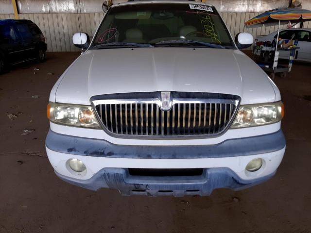 5LMRU27L9XLJ03541 - 1999 LINCOLN NAVIGATOR თეთრი ფოტო 9