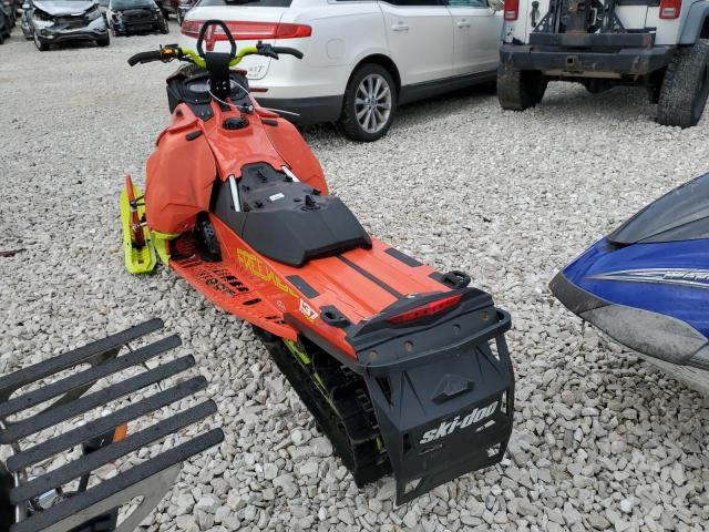 2BPSVAGAXGV000044 - 2016 SKI DOO FREERIDE ORANGE photo 3