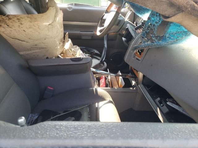 1A8HW58NX7F538073 - 2007 CHRYSLER ASPEN 白色 照片 5