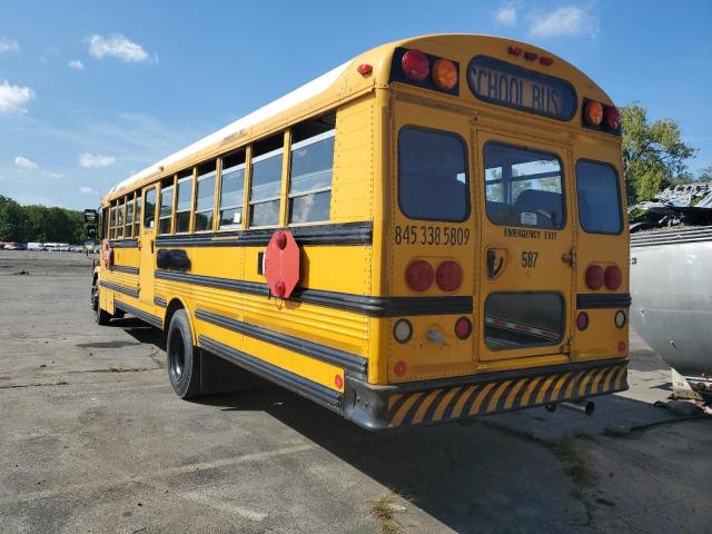 4UZAAXDC56CV56399 - 2006 FREIGHTLINER CHASSIS FS YELLOW photo 3