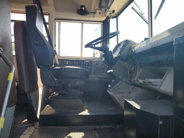 4UZAAXDC56CV56399 - 2006 FREIGHTLINER CHASSIS FS ყვითელი ფოტო 5
