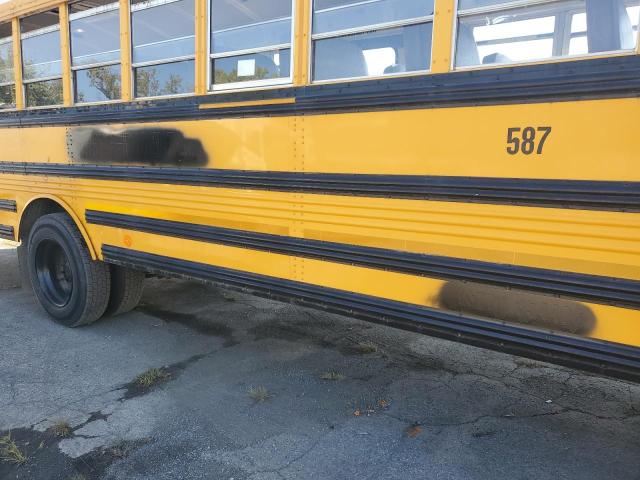 4UZAAXDC56CV56399 - 2006 FREIGHTLINER CHASSIS FS ყვითელი ფოტო 9