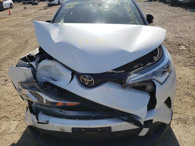 NMTKHMBX0KR067926 - 2019 TOYOTA C-HR XLE WHITE photo 7