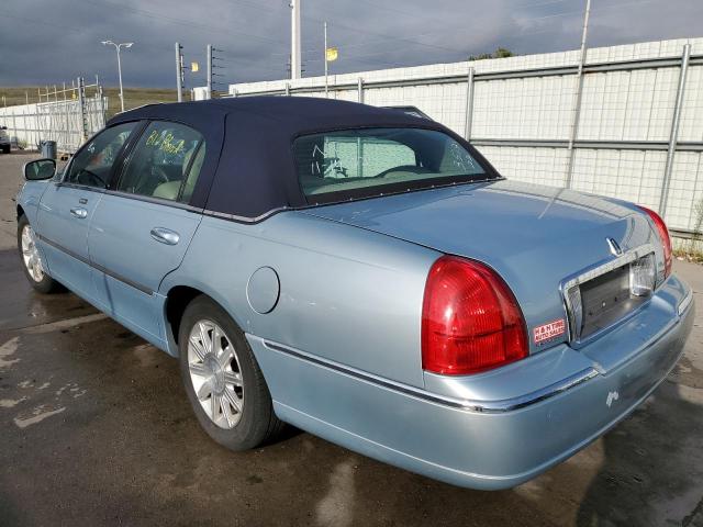 1LNHM82WX6Y642447 - 2006 LINCOLN TOWN CAR S BLUE photo 3