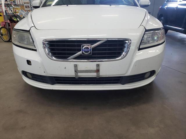 YV1390MS5A2504901 - 2010 VOLVO S40 2.4I WHITE photo 9