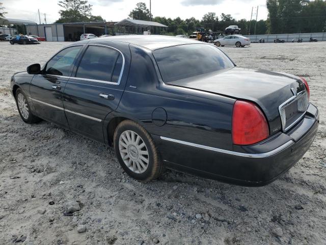 1LNHM83W54Y673665 - 2004 LINCOLN TOWN CAR U BLACK photo 3