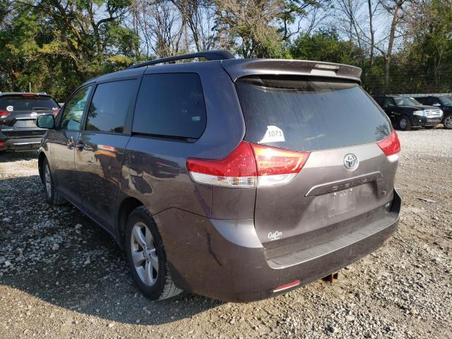 5TDKK3DCXBS016019 - 2011 TOYOTA SIENNA LE GRAY photo 3