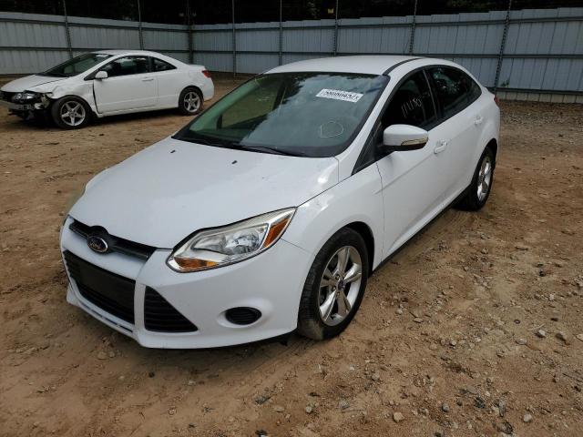 1FADP3F28DL266979 - 2013 FORD FOCUS WHITE photo 2
