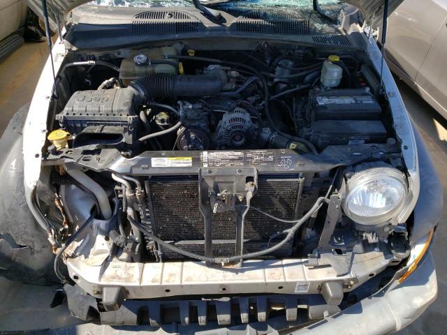 1J4GL48K25W638834 - 2005 JEEP LIBERTY SP SILVER photo 7