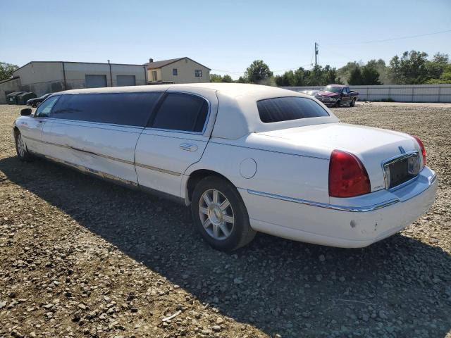 1L1FM88W07Y631572 - 2007 LINCOLN TOWN CAR WHITE photo 3