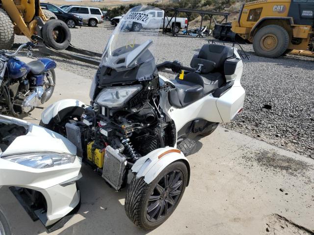 2BXNBDD13EV002887 - 2014 CAN-AM SPYDER ROA WHITE photo 2