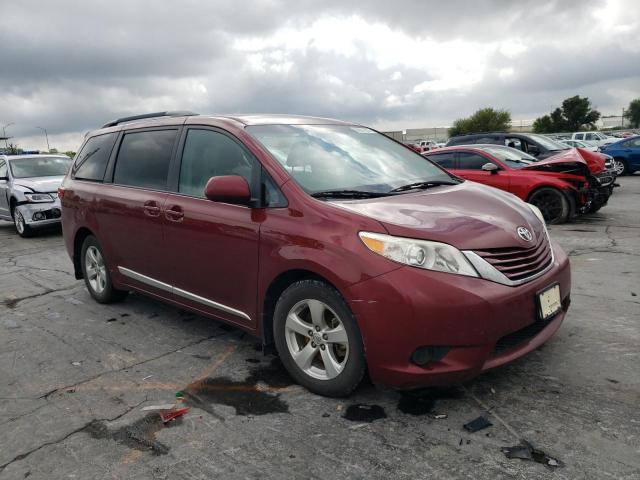 5TDKK3DC5FS669993 - 2015 TOYOTA SIENNA LE RED photo 1