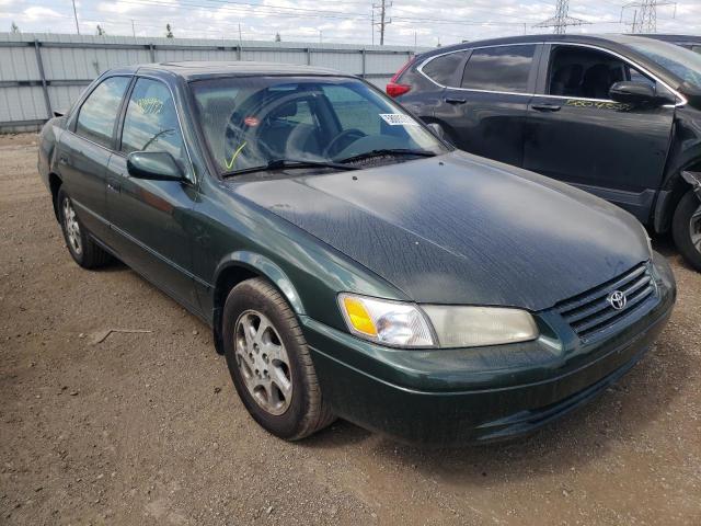 4T1BF28K9XU933841 - 1999 TOYOTA CAMRY LE GREEN photo 1