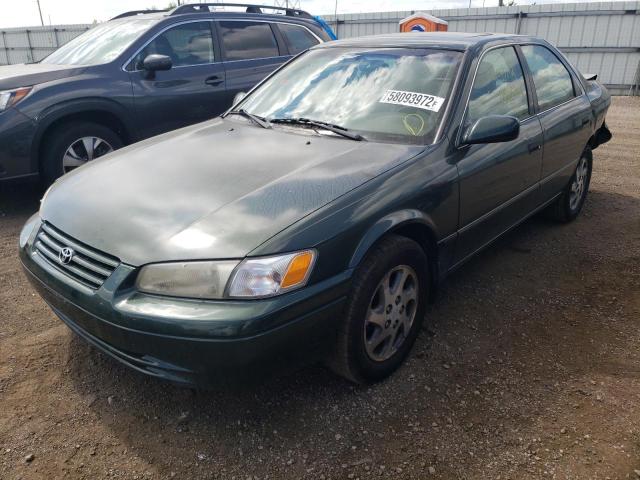 4T1BF28K9XU933841 - 1999 TOYOTA CAMRY LE GREEN photo 2