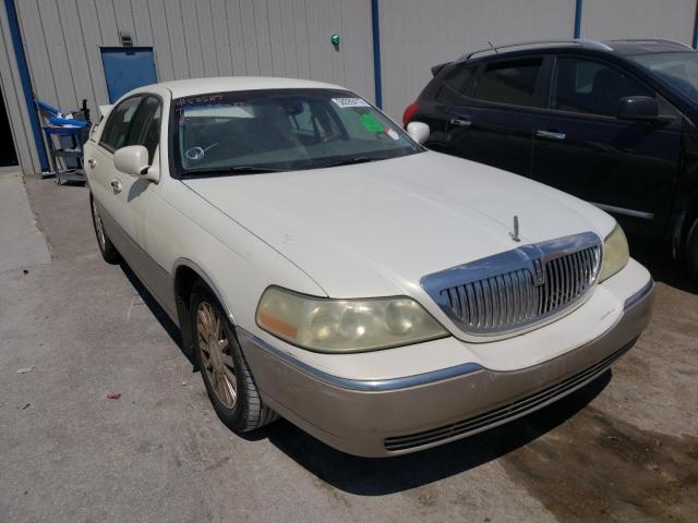 1LNHM82W23Y626075 - 2003 LINCOLN TOWN CAR S WHITE photo 1