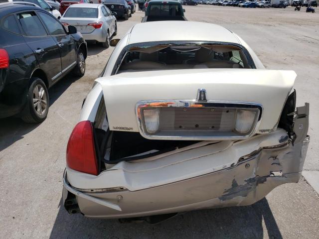 1LNHM82W23Y626075 - 2003 LINCOLN TOWN CAR S WHITE photo 9