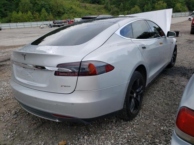 5YJSA1CP1DFP26171 - 2013 TESLA MODEL S Արծաթագույն լուսանկար 4
