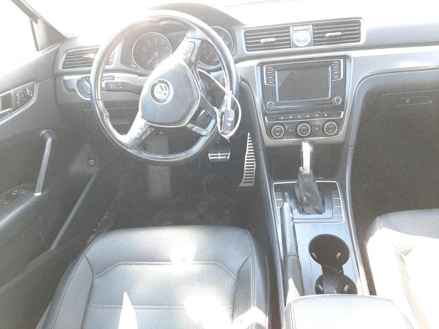 1VWDT7A37HC008436 - 2017 VOLKSWAGEN PASSAT R-L BLUE photo 9
