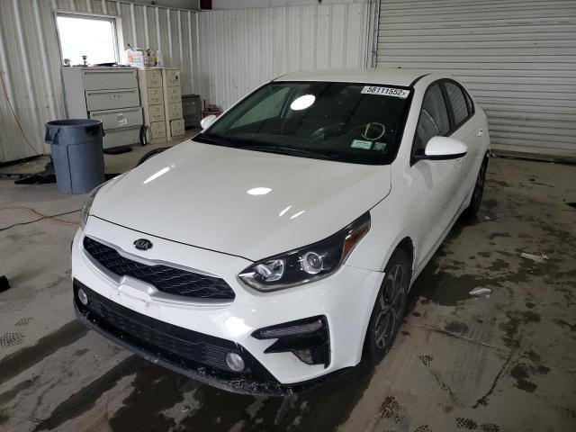 3KPF24ADXLE232324 - 2020 KIA FORTE FE WHITE photo 2