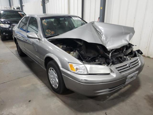 4T1BG22K2XU446339 - 1999 TOYOTA CAMRY CE GRAY photo 1