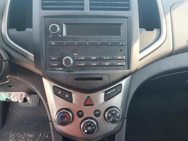 1G1JA6SHXG4166674 - 2016 CHEVROLET SONIC LS WHITE photo 9