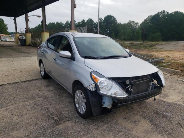 3N1CN7AP4HK459008 - 2017 NISSAN VERSA S SILVER photo 1