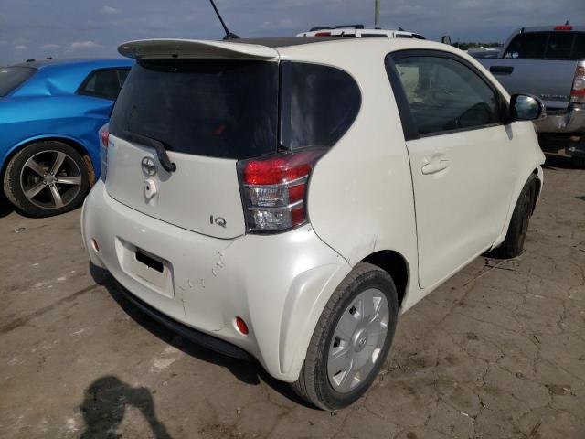 JTNJJXB03CJ018638 - 2012 TOYOTA SCION IQ WHITE photo 4